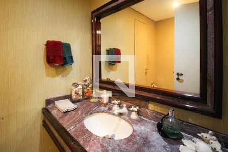 Apartamento à venda com 240m², 4 quartos e 4 vagasLavabo