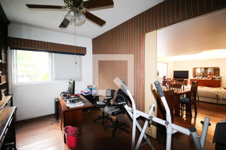 Escritório/ Quarto de apartamento à venda com 4 quartos, 240m² em Moema, São Paulo