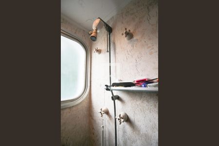 Apartamento à venda com 240m², 4 quartos e 4 vagasBanheiro da Suíte 1 