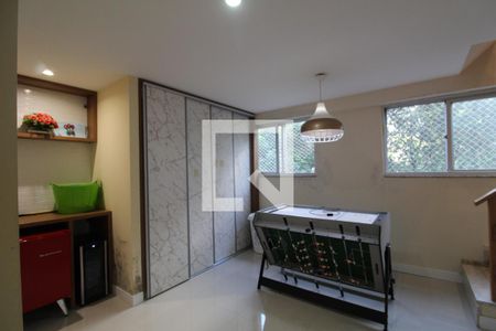 Casa de condomínio à venda com 167m², 4 quartos e 2 vagasSala de Jogos