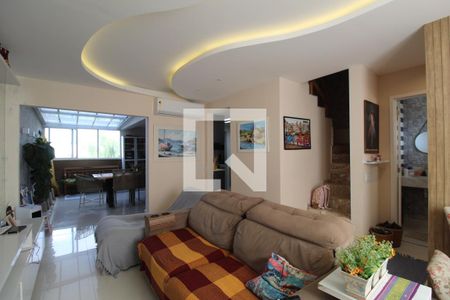 Casa de condomínio à venda com 167m², 4 quartos e 2 vagasSala