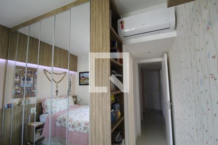 Casa de condomínio à venda com 167m², 4 quartos e 2 vagasSuíte