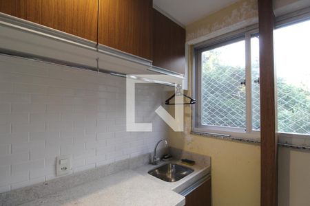 Casa de condomínio à venda com 167m², 4 quartos e 2 vagasÁrea de serviço