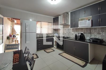 Casa à venda com 196m², 3 quartos e 4 vagasCozinha