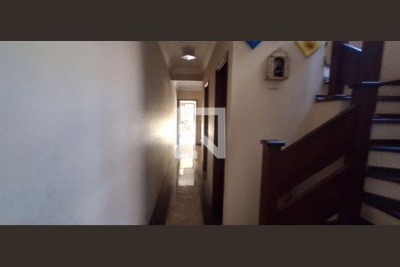 Corredor  de casa à venda com 4 quartos, 343m² em Olímpico, São Caetano do Sul