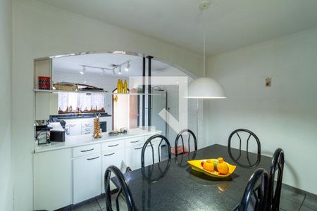 Casa à venda com 198m², 3 quartos e 3 vagas