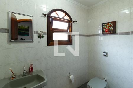 Casa à venda com 198m², 3 quartos e 3 vagas