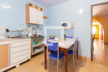 Casa à venda com 200m², 3 quartos e 2 vagas