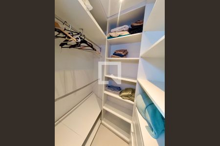 Studio para alugar com 58m², 1 quarto e 1 vaga Studio para alugar com 58m², 1 quarto e 1 vagaCloset