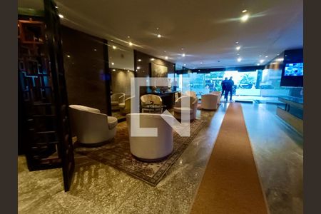 Studio para alugar com 58m², 1 quarto e 1 vaga Studio para alugar com 58m², 1 quarto e 1 vagaPortaria