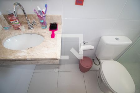 Casa para alugar com 80m², 2 quartos e 3 vagas Casa para alugar com 80m², 2 quartos e 3 vagasBanheiro da Suíte 2