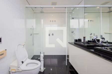 Apartamento à venda com 350m², 3 quartos e 3 vagasBanheiro da Suíte