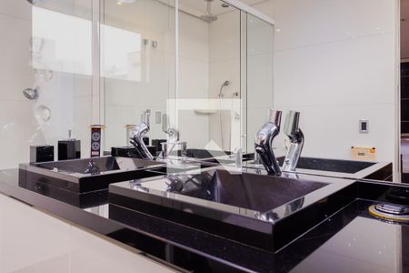 Apartamento à venda com 350m², 3 quartos e 3 vagasBanheiro da Suíte