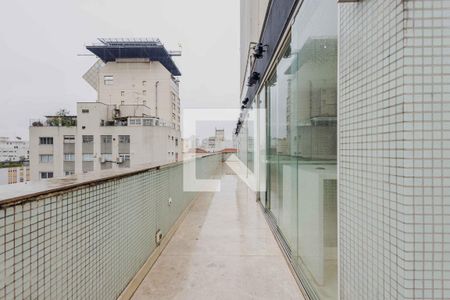 Apartamento à venda com 350m², 3 quartos e 3 vagasTerraço