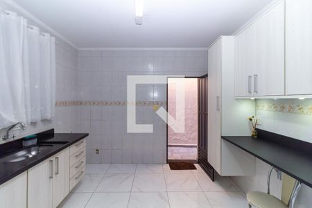 Casa à venda com 175m², 4 quartos e 2 vagas Casa à venda com 175m², 4 quartos e 2 vagasCozinha 1