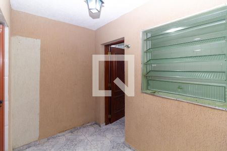 Casa à venda com 175m², 4 quartos e 2 vagas Casa à venda com 175m², 4 quartos e 2 vagasEntrada da Edicula