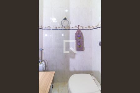Casa à venda com 175m², 4 quartos e 2 vagas Casa à venda com 175m², 4 quartos e 2 vagasBanheiro da Suíte 1