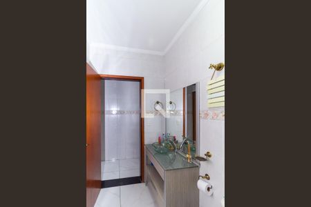 Casa à venda com 175m², 4 quartos e 2 vagas Casa à venda com 175m², 4 quartos e 2 vagasBanheiro 2