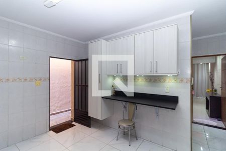Casa à venda com 175m², 4 quartos e 2 vagas Casa à venda com 175m², 4 quartos e 2 vagasCozinha 1