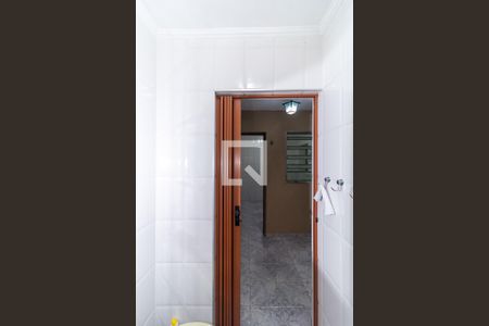 Casa à venda com 175m², 4 quartos e 2 vagas Casa à venda com 175m², 4 quartos e 2 vagasBanheiro da Edicula