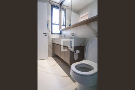 Apartamento para alugar com 76m², 2 quartos e 2 vagasBanheiro da Suíte