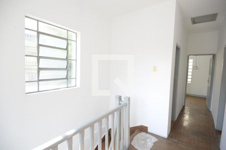 Corredor de casa para alugar com 3 quartos, 100m² em Cambuci, São Paulo