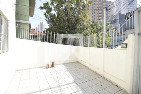 Garagem de casa para alugar com 3 quartos, 100m² em Cambuci, São Paulo