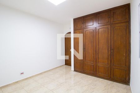 Casa para alugar com 250m², 3 quartos e 4 vagas Casa para alugar com 250m², 3 quartos e 4 vagasQuarto 2