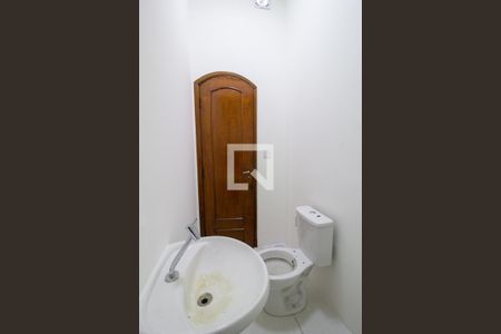 Casa para alugar com 250m², 3 quartos e 4 vagas Casa para alugar com 250m², 3 quartos e 4 vagasBanheiro de serviço