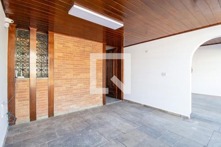 Casa para alugar com 250m², 3 quartos e 4 vagas Casa para alugar com 250m², 3 quartos e 4 vagasHall de entrada