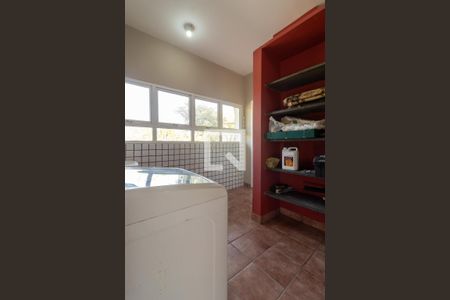 Casa para alugar com 550m², 4 quartos e NaN vagas Casa para alugar com 550m², 4 quartos e NaN vagasÁrea de Serviço