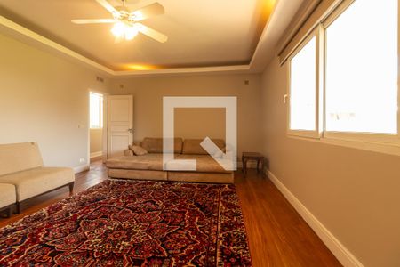 Casa para alugar com 550m², 4 quartos e NaN vagas Casa para alugar com 550m², 4 quartos e NaN vagasSala