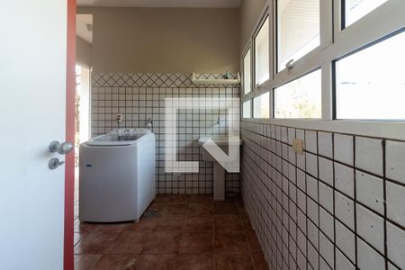 Casa para alugar com 550m², 4 quartos e NaN vagas Casa para alugar com 550m², 4 quartos e NaN vagasÁrea de Serviço