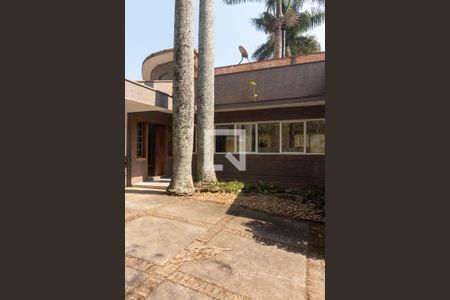 Casa para alugar com 550m², 4 quartos e NaN vagas Casa para alugar com 550m², 4 quartos e NaN vagasÁrea externa