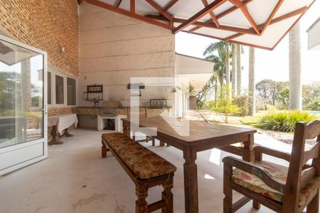 Casa para alugar com 550m², 4 quartos e NaN vagas Casa para alugar com 550m², 4 quartos e NaN vagasÁrea comum - Churrasqueira