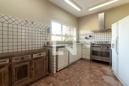 Casa para alugar com 550m², 4 quartos e NaN vagas Casa para alugar com 550m², 4 quartos e NaN vagasCozinha