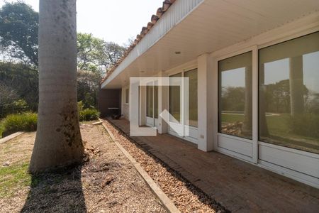 Casa para alugar com 550m², 4 quartos e NaN vagas Casa para alugar com 550m², 4 quartos e NaN vagasÁrea externa