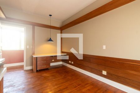 Casa para alugar com 550m², 4 quartos e NaN vagas Casa para alugar com 550m², 4 quartos e NaN vagasQuarto Suíte 3