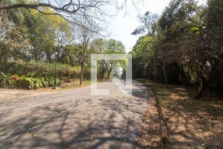 Casa para alugar com 550m², 4 quartos e NaN vagas Casa para alugar com 550m², 4 quartos e NaN vagasVista da Rua