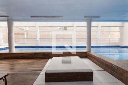 Studio para alugar com 33m², 1 quarto e 1 vaga Studio para alugar com 33m², 1 quarto e 1 vagaÁrea Comum - Piscina