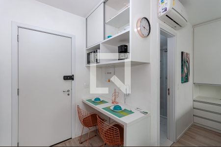Studio para alugar com 33m², 1 quarto e 1 vaga Studio para alugar com 33m², 1 quarto e 1 vagaCozinha