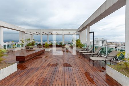 Studio para alugar com 33m², 1 quarto e 1 vaga Studio para alugar com 33m², 1 quarto e 1 vagaÁrea comum - Solarium Roof top