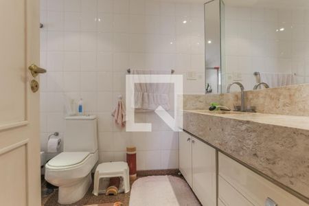 Apartamento à venda com 198m², 4 quartos e 3 vagas