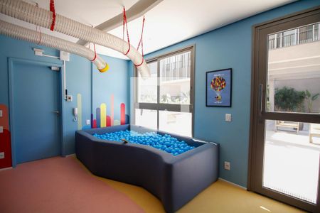Studio para alugar com 24m², 1 quarto e sem vaga Studio para alugar com 24m², 1 quarto e sem vagaÁrea Comum - Brinquedoteca