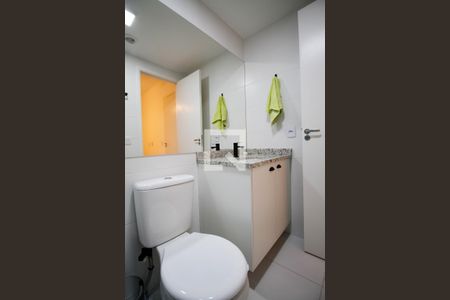 Studio para alugar com 24m², 1 quarto e sem vaga Studio para alugar com 24m², 1 quarto e sem vagaBanheiro da Suíte