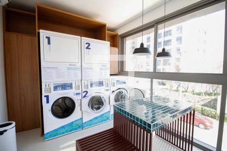 Studio para alugar com 24m², 1 quarto e sem vaga Studio para alugar com 24m², 1 quarto e sem vagaÁrea Comum - Lavanderia