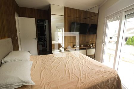 Casa de condomínio à venda com 180m², 3 quartos e 2 vagasSuíte 1