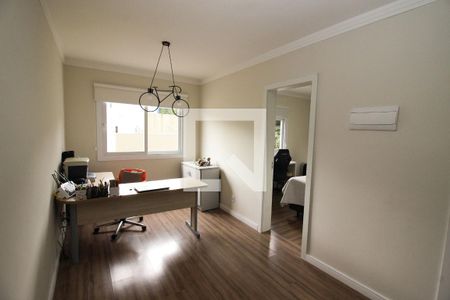 Casa de condomínio à venda com 180m², 3 quartos e 2 vagasEscritório