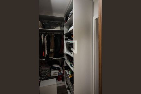 Casa de condomínio à venda com 180m², 3 quartos e 2 vagasCloset da suíte 1
