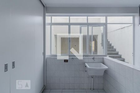 Casa à venda com 226m², 3 quartos e 5 vagas